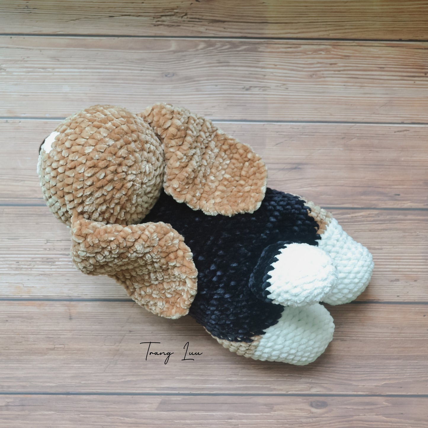 Crochet dog pattern : Little Bailey the Beagle | Amigurumi dog | English PDF pattern